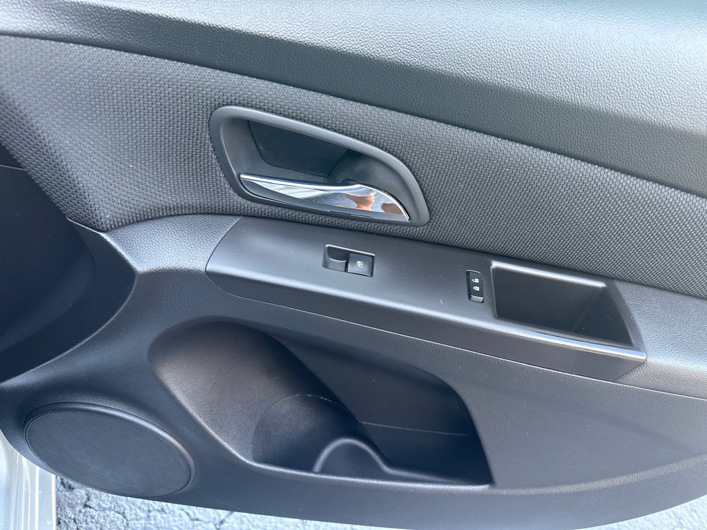 2016 Chevrolet Cruze Image 11