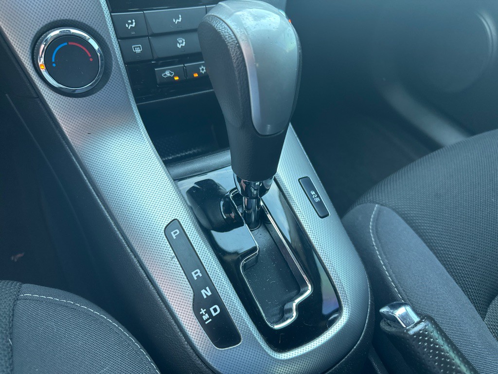 2016 Chevrolet Cruze Image 20