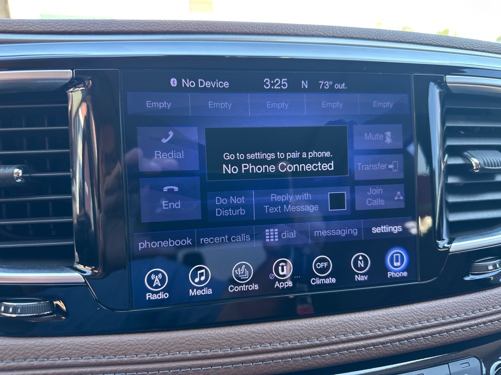 2017 Chrysler Pacifica Image 24