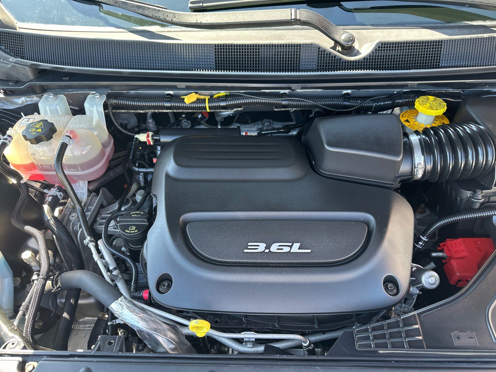2017 Chrysler Pacifica Image 27