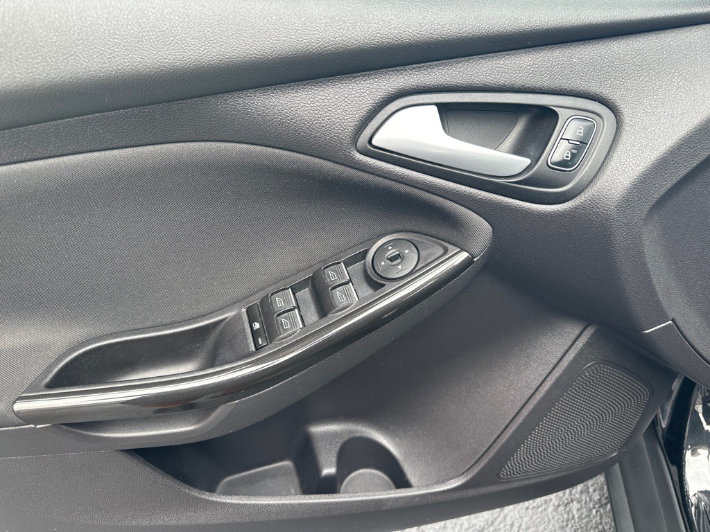 2015 Ford Focus Image 20