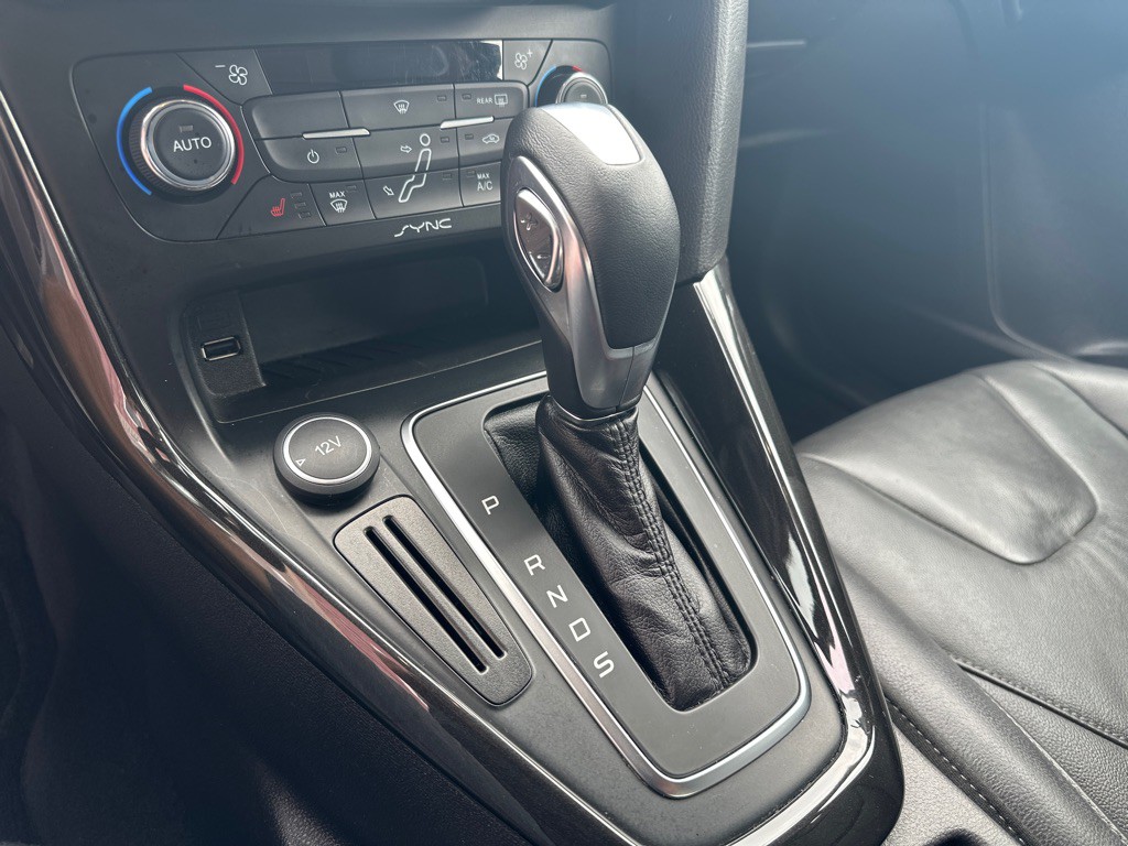 2015 Ford Focus Image 23