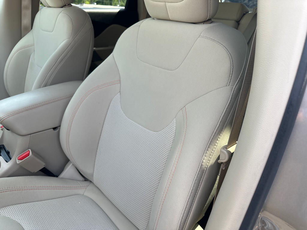 2019 Jeep Cherokee Image 19