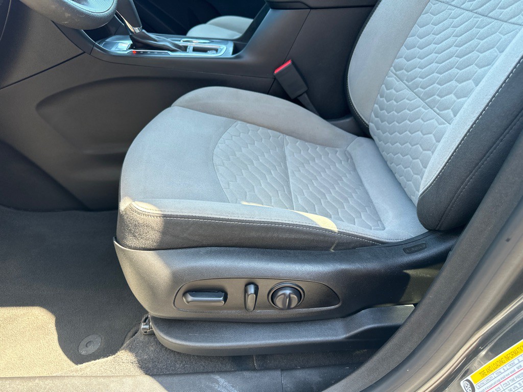 2019 Chevrolet Equinox Image 19