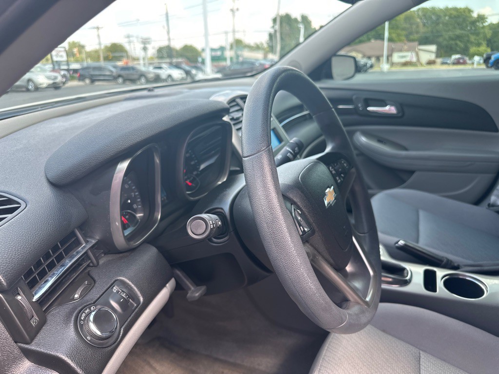 2014 Chevrolet Malibu Image 23