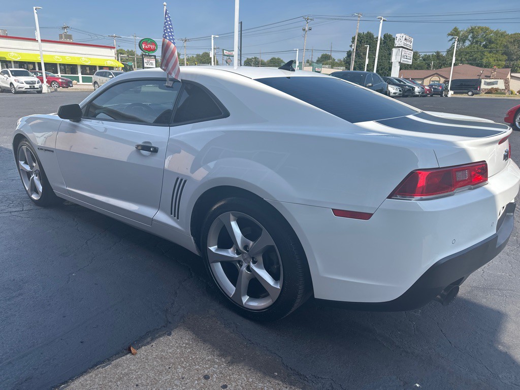 2015 Chevrolet Camaro Image 3
