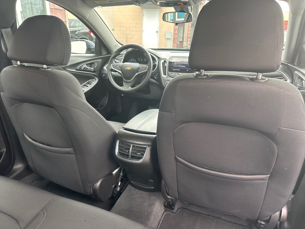 2022 Chevrolet Malibu Image 12