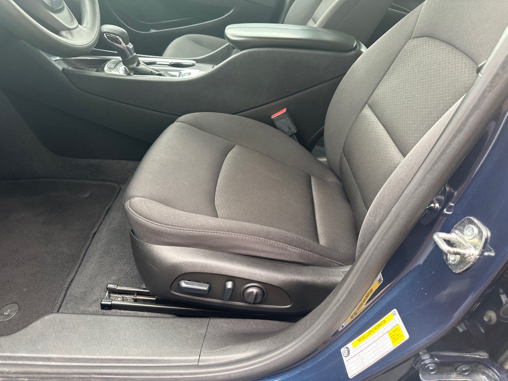 2022 Chevrolet Malibu Image 20