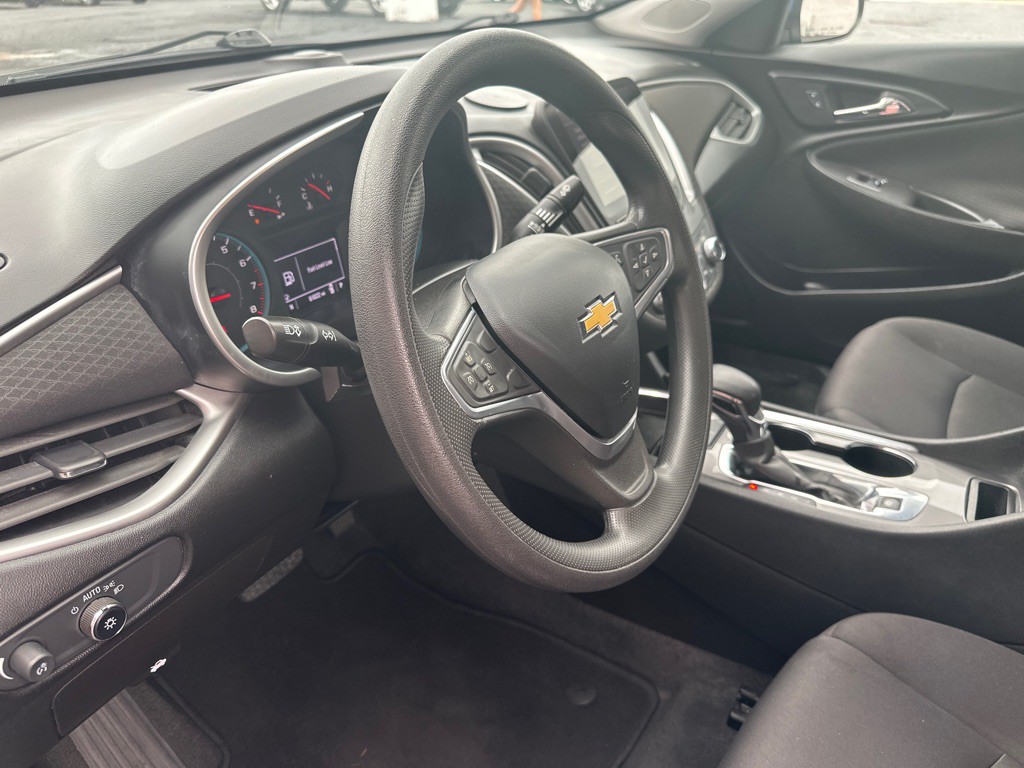 2022 Chevrolet Malibu Image 24