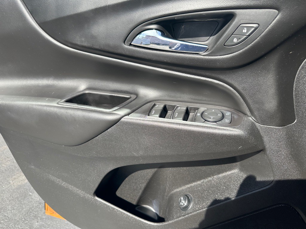 2018 Chevrolet Equinox Image 17