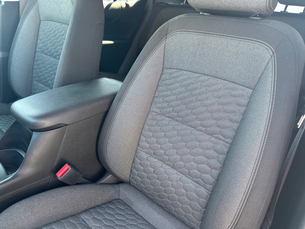 2018 Chevrolet Equinox Image 18