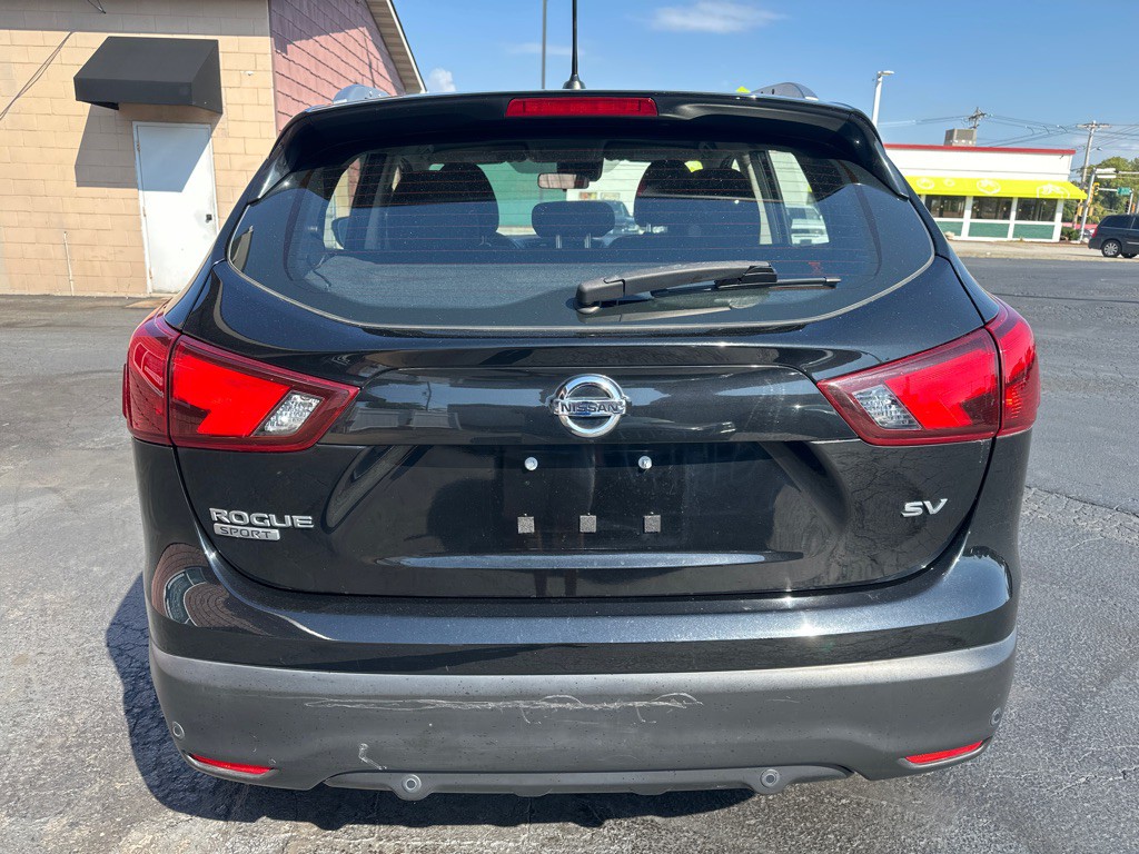 2019 Nissan Rogue Image 4