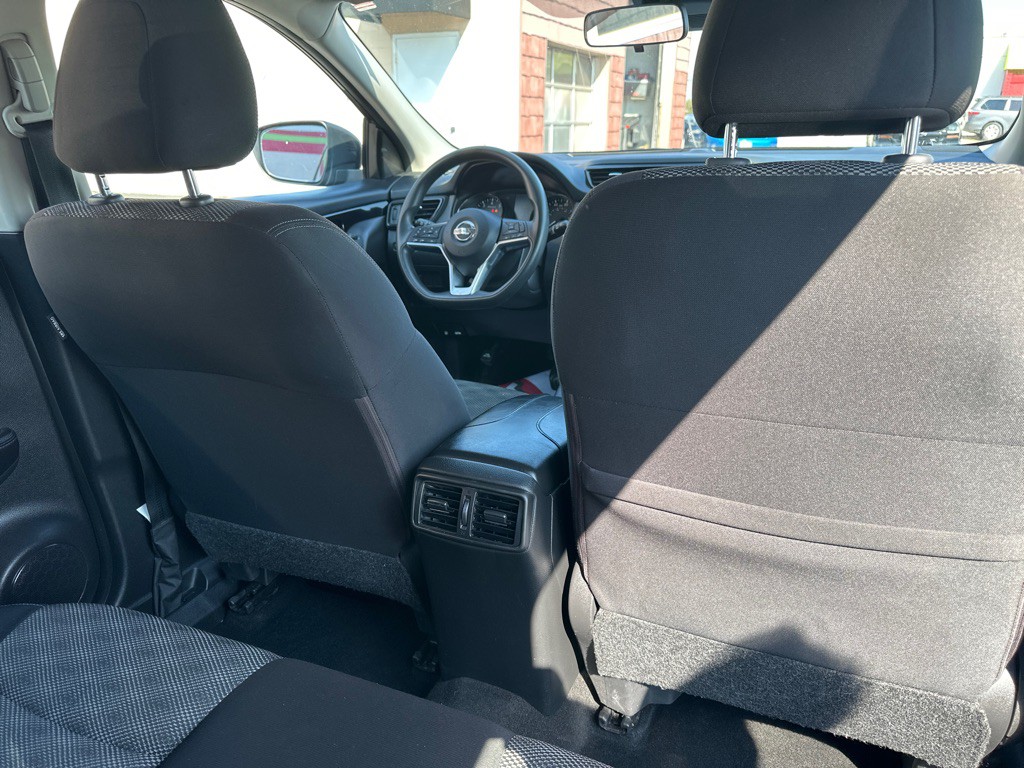 2019 Nissan Rogue Image 12