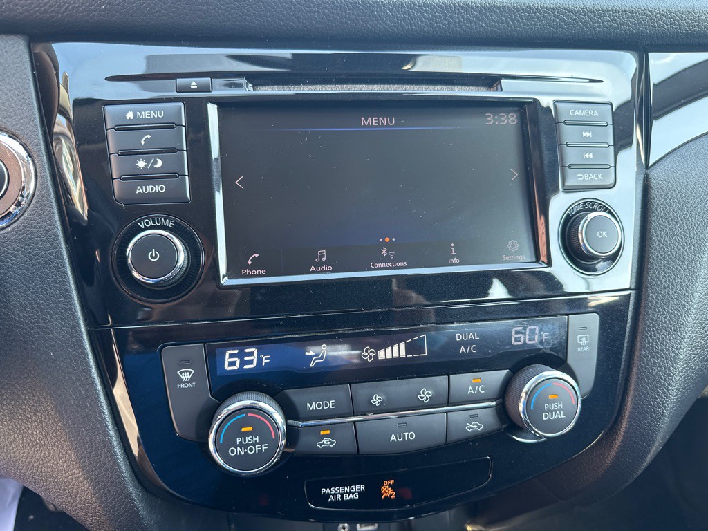 2019 Nissan Rogue Image 21
