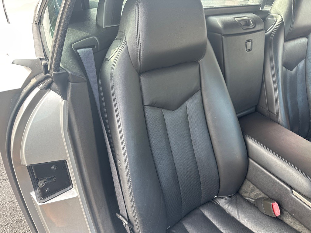 2004 Cadillac XLR Image 9