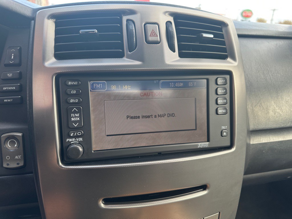 2004 Cadillac XLR Image 18