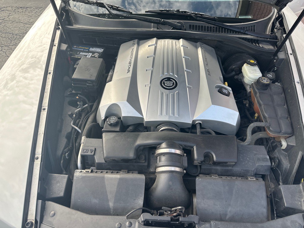 2004 Cadillac XLR Image 21