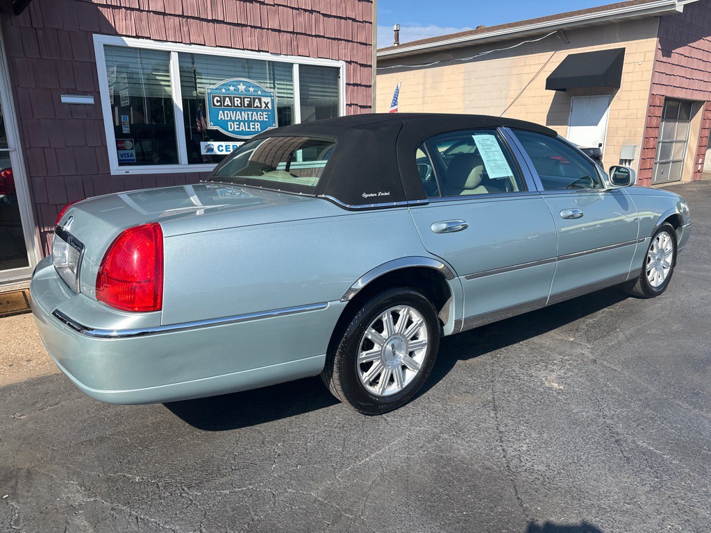 2007 Lincoln Town Car Image 5
