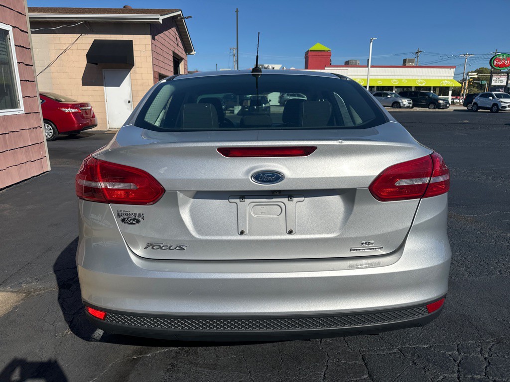 2016 Ford Focus Image 4