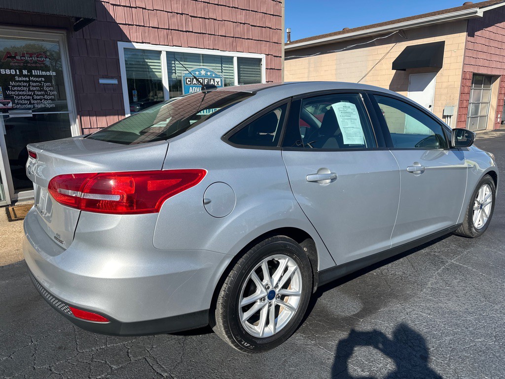 2016 Ford Focus Image 5