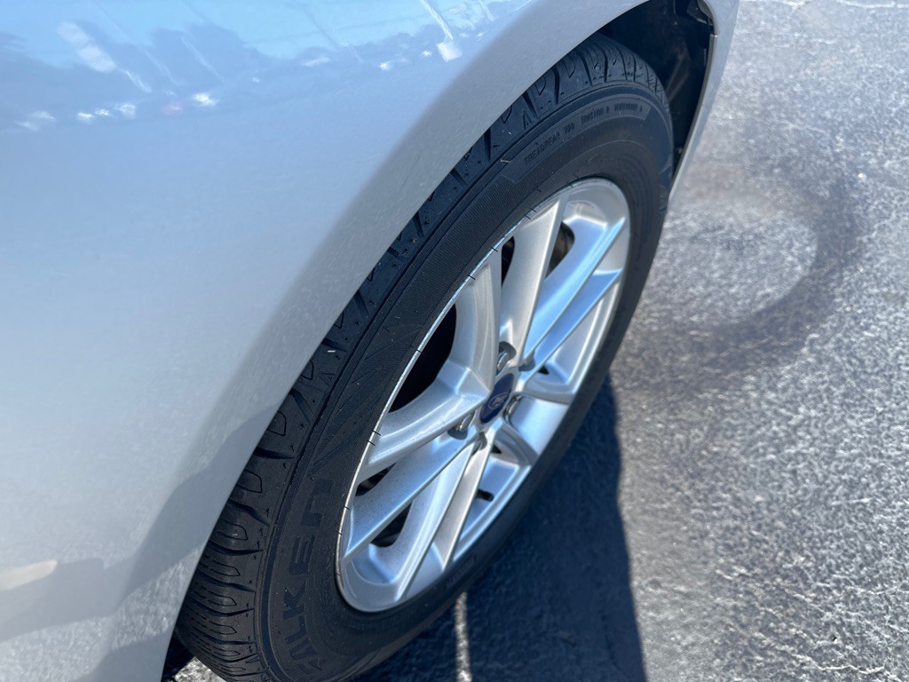 2016 Ford Focus Image 7