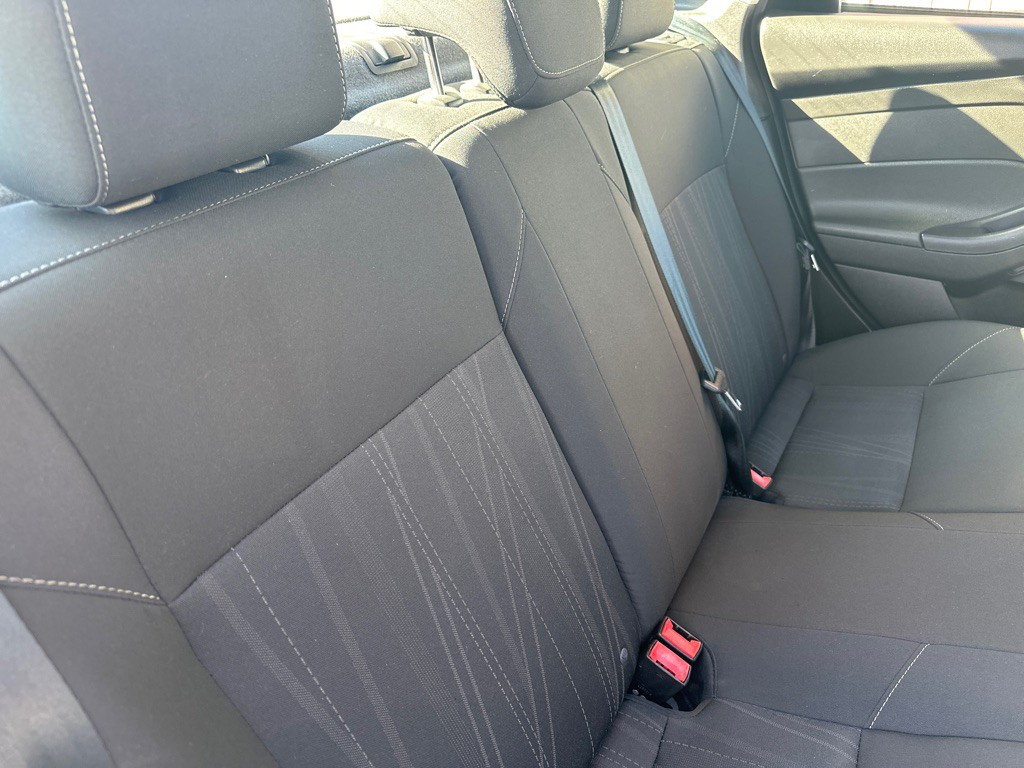 2016 Ford Focus Image 14