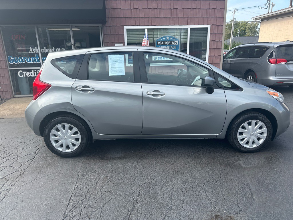 2015 Nissan Versa Image 5