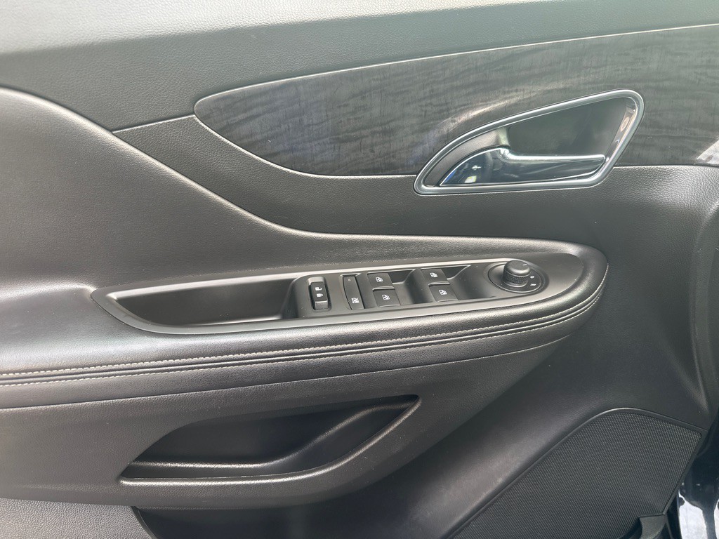 2015 Buick Enclave Image 17