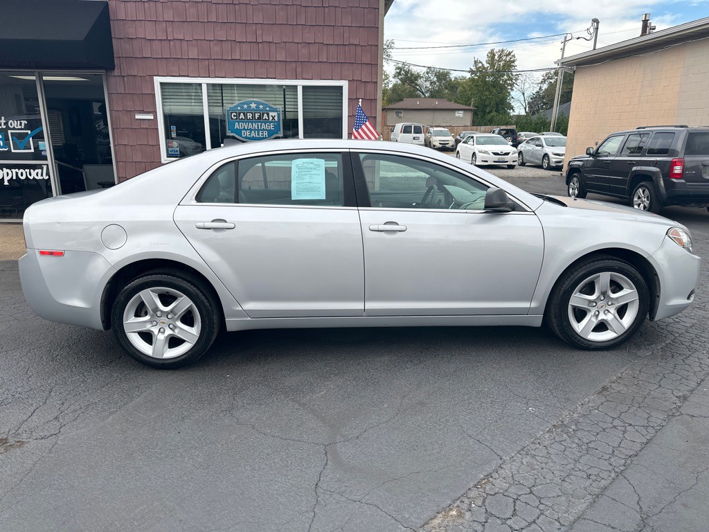 2012 Chevrolet Malibu Image 5