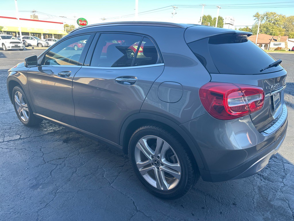 2019 Mercedes-Benz GLA-Class Image 3