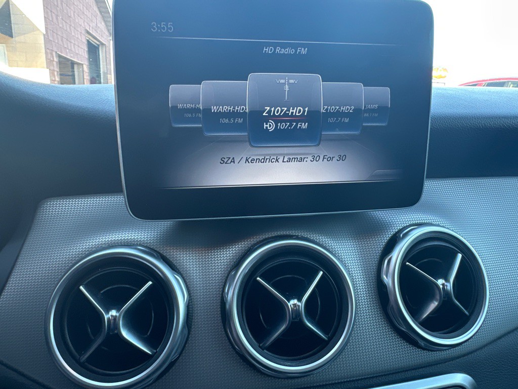 2019 Mercedes-Benz GLA-Class Image 22