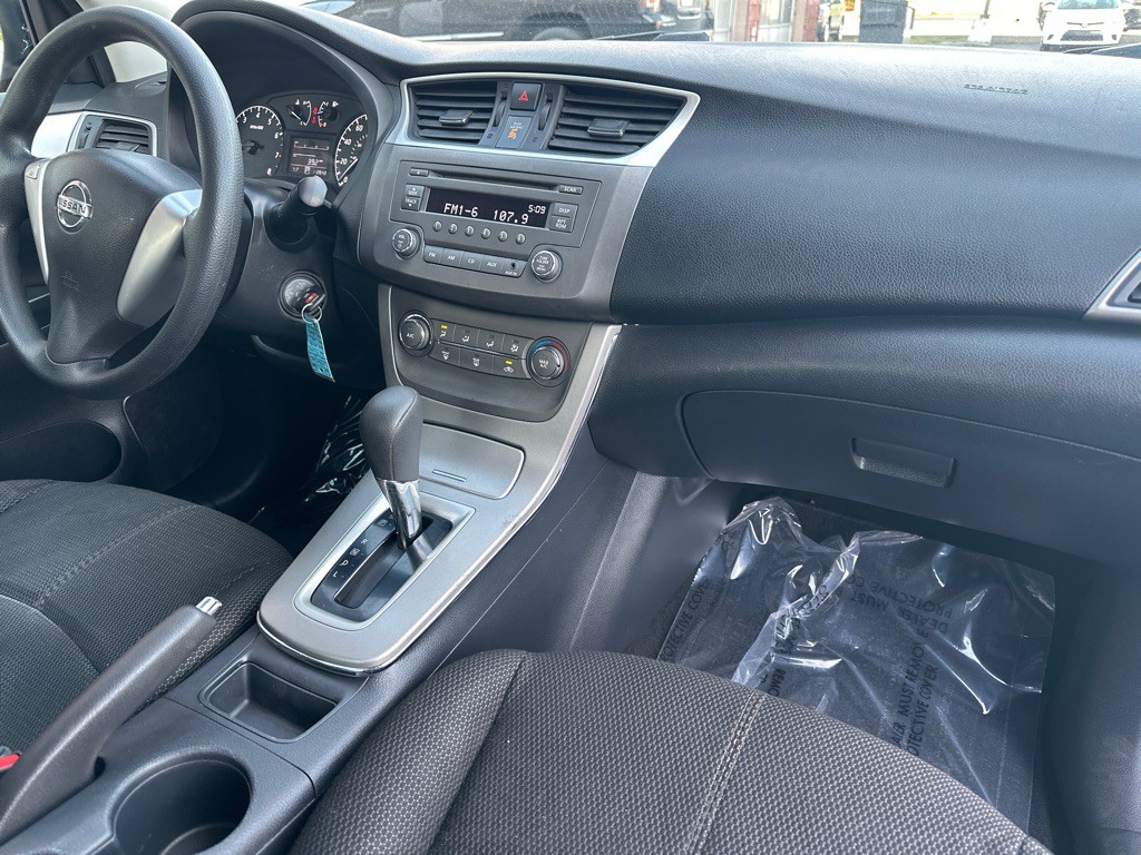 2013 Nissan Sentra Image 8