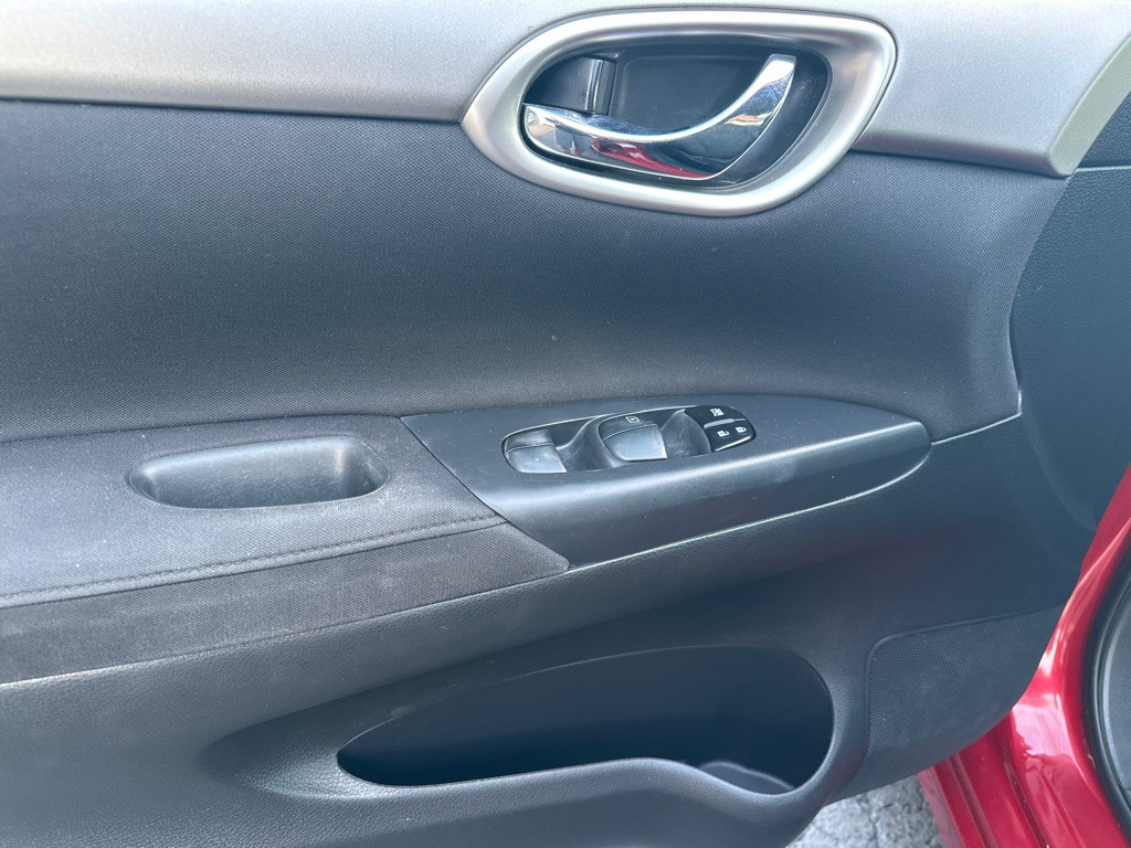 2013 Nissan Sentra Image 16