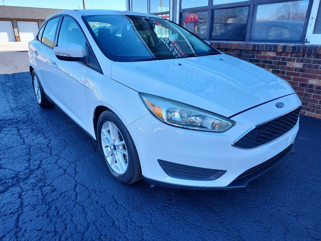 2016 Ford Focus Image 5