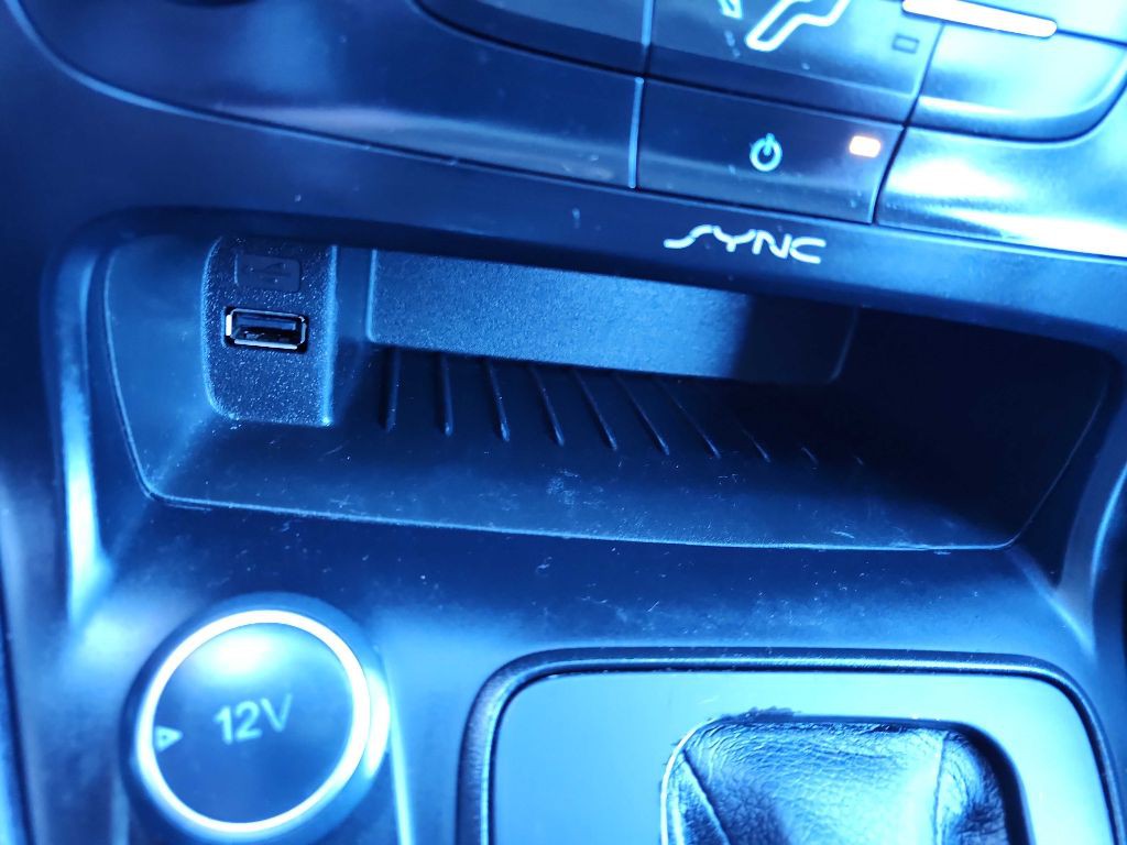 2016 Ford Focus Image 19