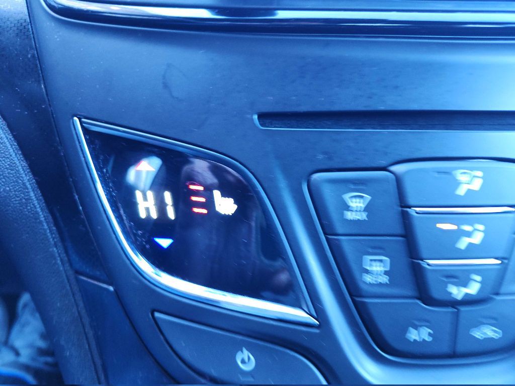 2016 Buick Regal Image 25