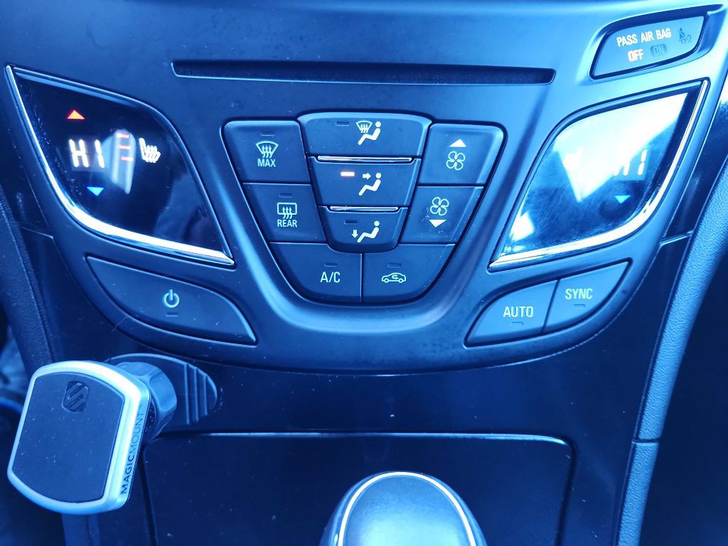 2016 Buick Regal Image 26