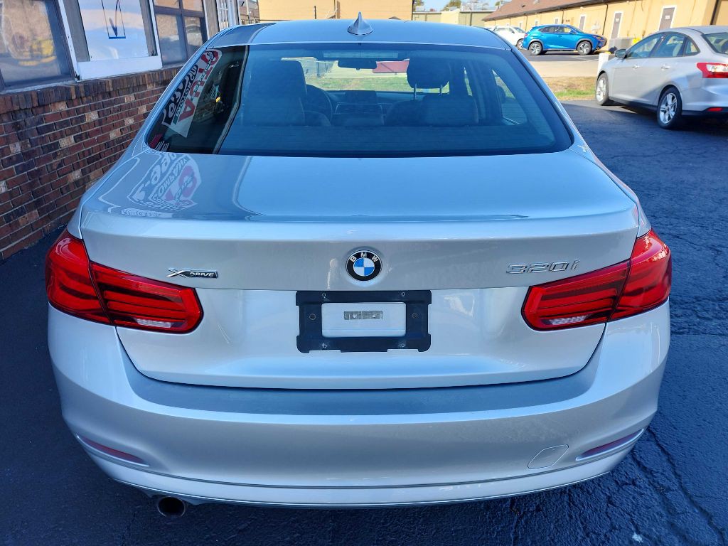 2016 BMW 3 Series Image 7