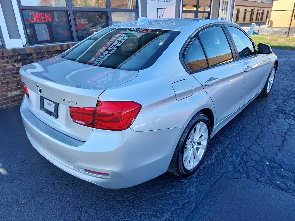 2016 BMW 3 Series Image 8