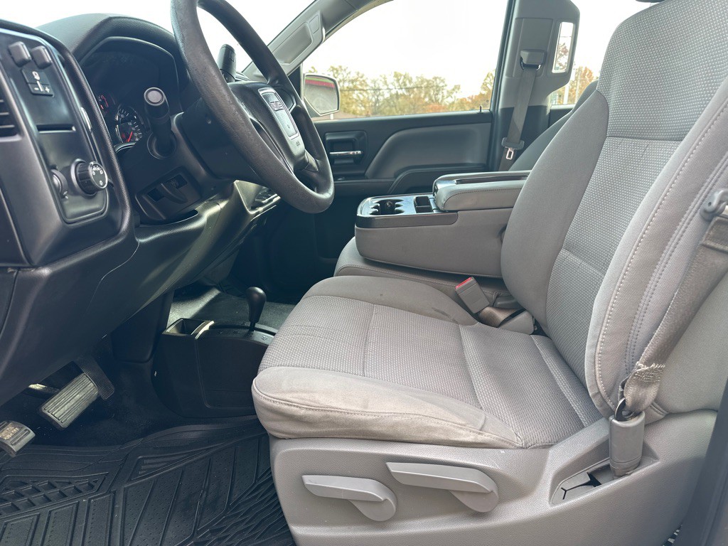 2014 GMC Sierra Image 2