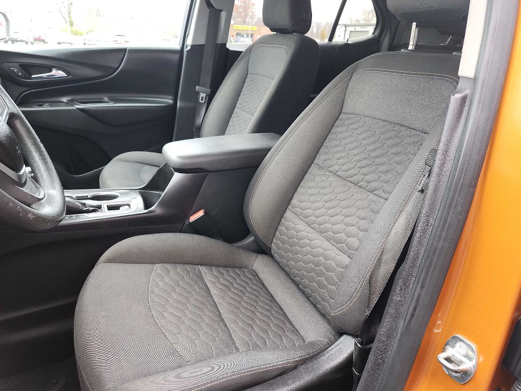 2018 Chevrolet Equinox Image 13