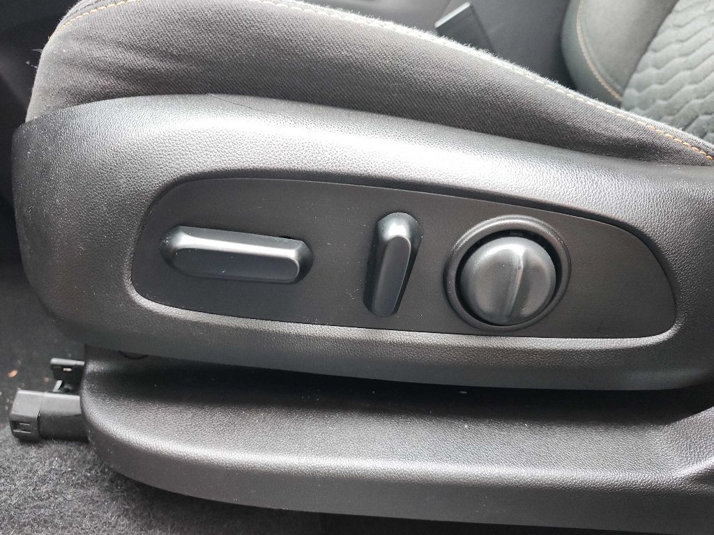 2018 Chevrolet Equinox Image 14