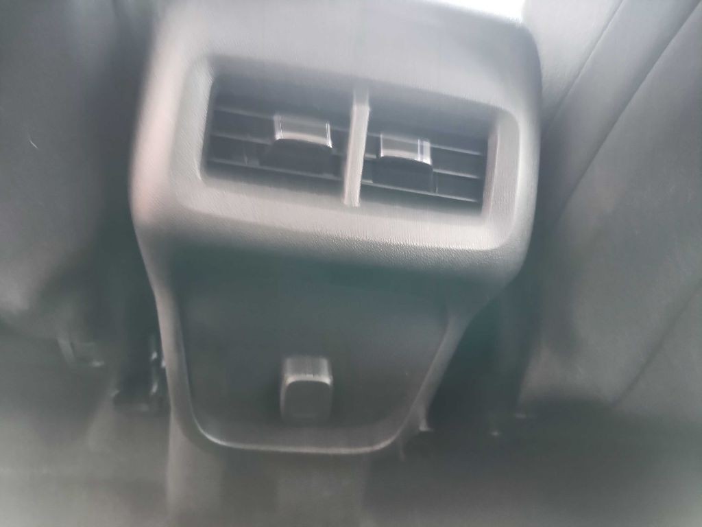 2018 Chevrolet Equinox Image 17