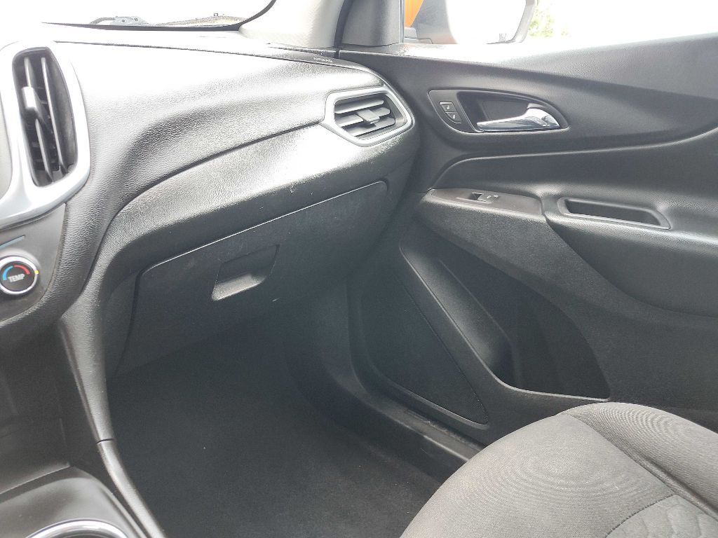 2018 Chevrolet Equinox Image 28