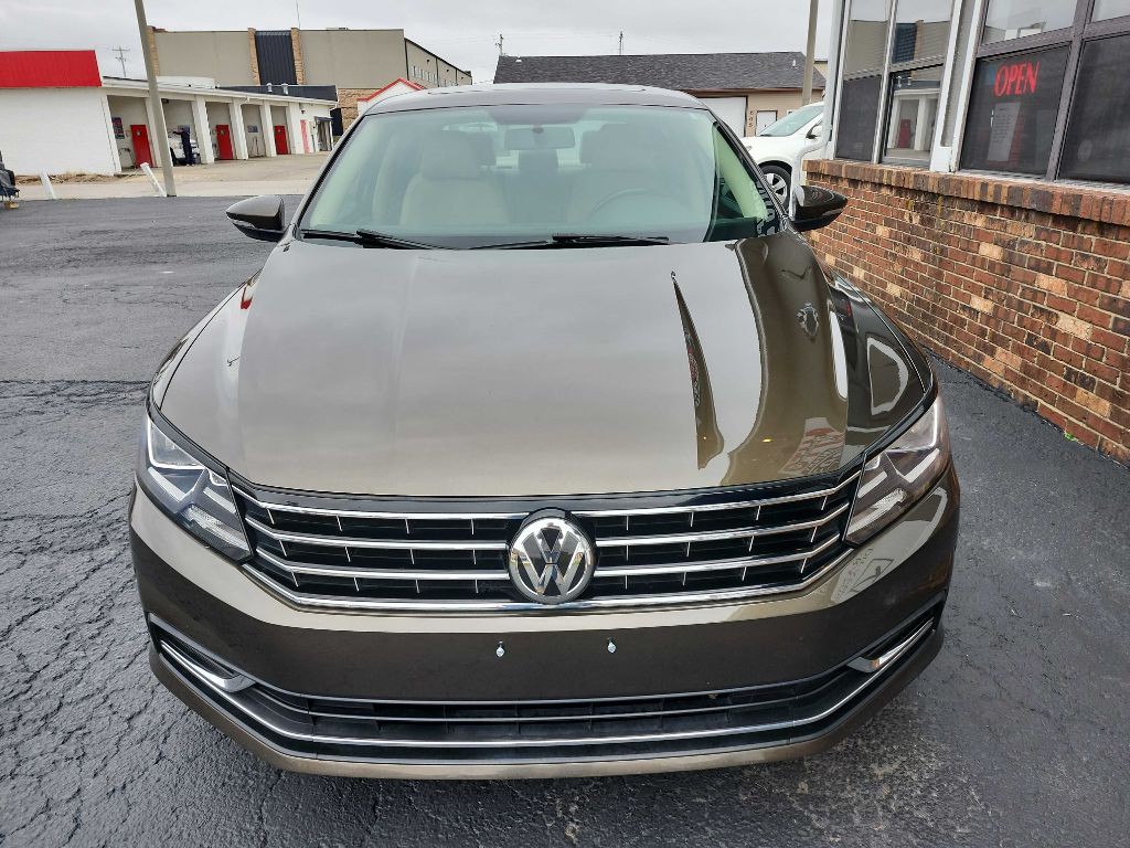 2019 Volkswagen Passat Image 3