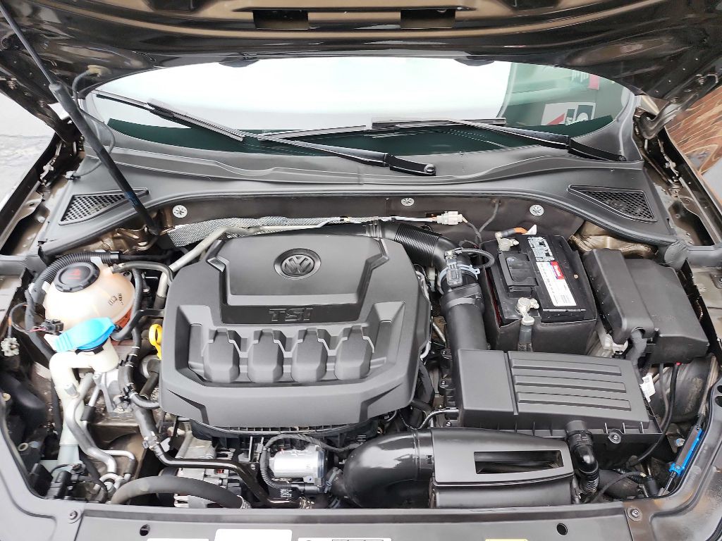 2019 Volkswagen Passat Image 34