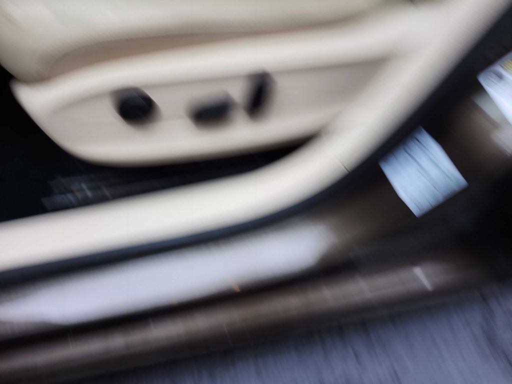 2019 Volkswagen Passat Image 15