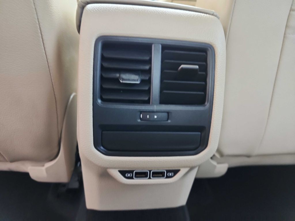 2019 Volkswagen Passat Image 18