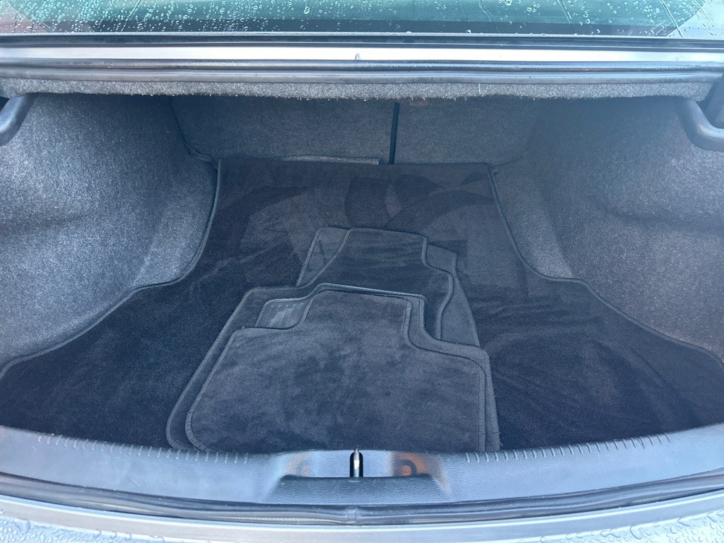 2016 Chrysler 300 Image 16