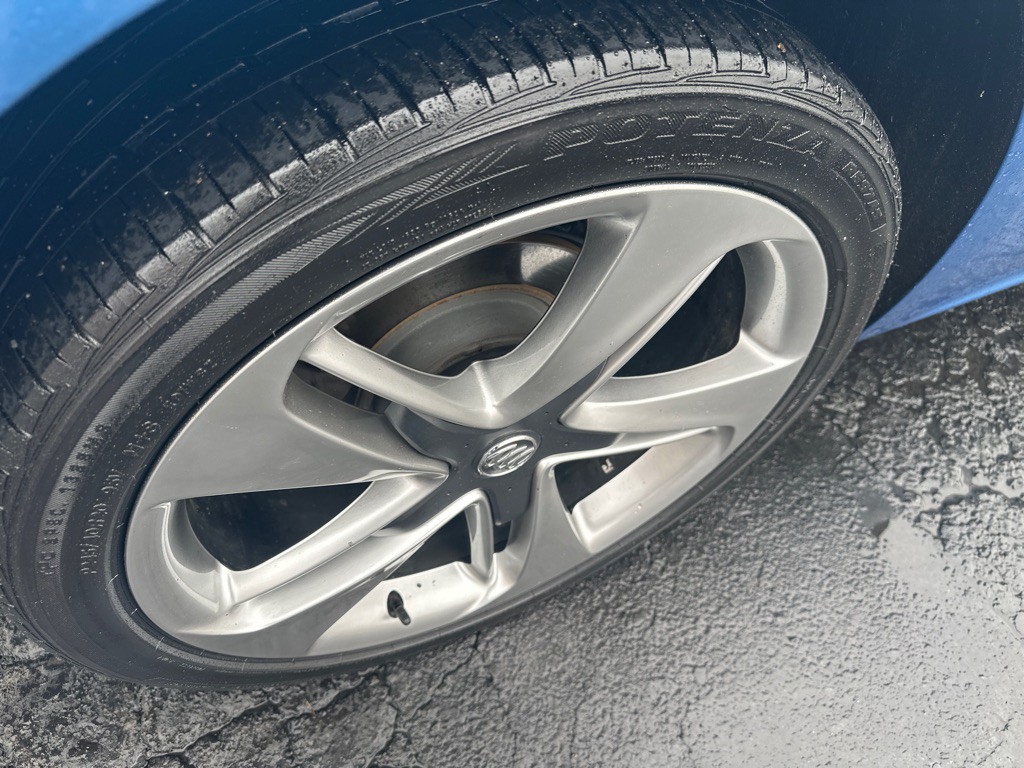 2017 Buick Cascada Image 8